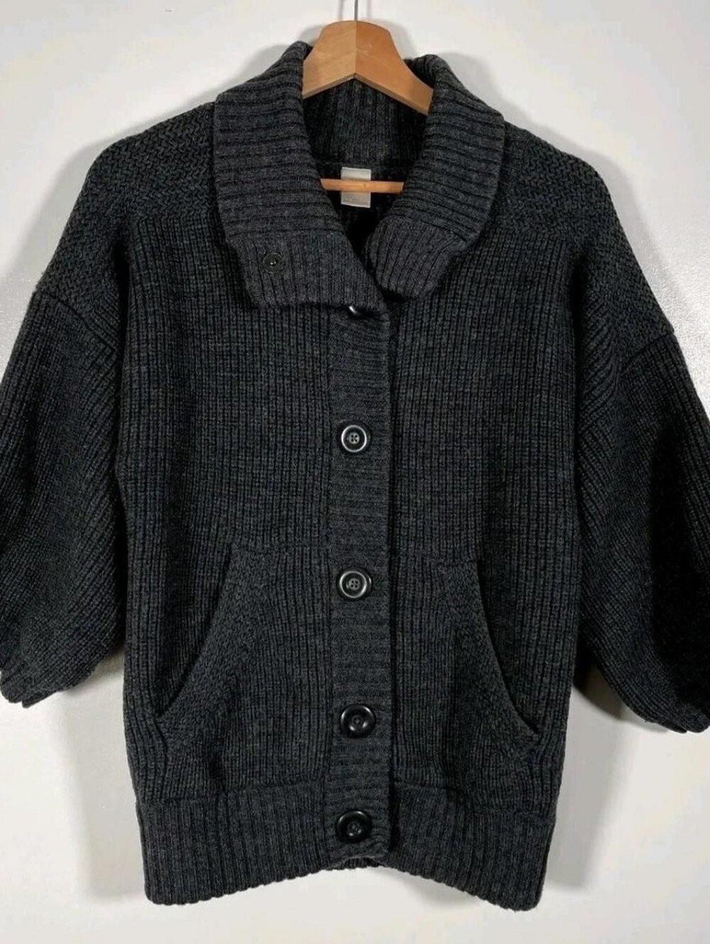 2008 Gap Gray 100% Wool Womens Sweater Cardigan! Size Small! Roll Tab Sleeves.